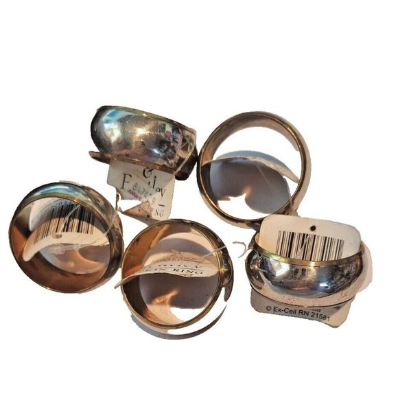 Napkin Rings Kemp & Beatley Set of 5 Silver and Gold color Round 1  1/2" x 3/4" - Picture 2 of 6